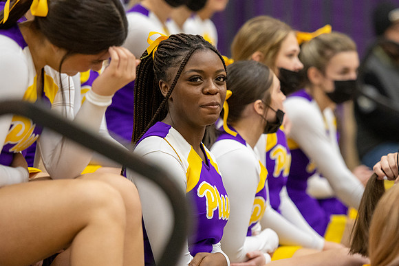 H 153